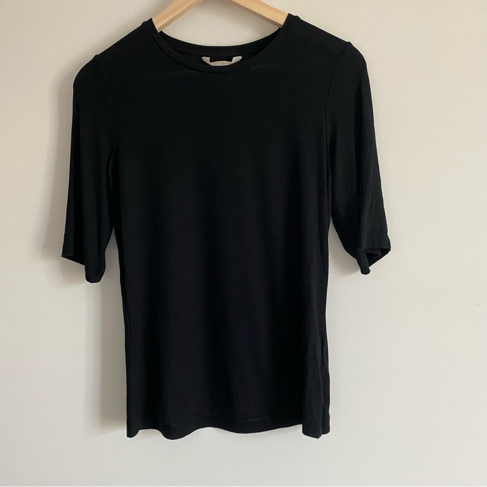 Banana Republic Ribbed Elbow Length Top